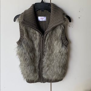 Kids vest from justice